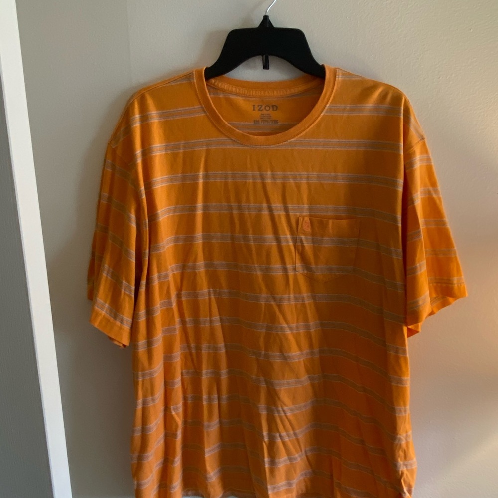 Causal t-shirt